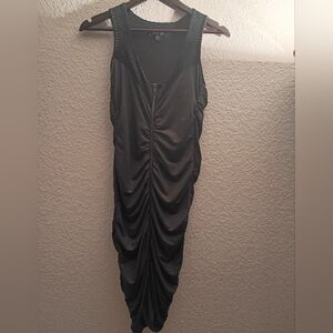 Elegant Black Sleeveless Form Fitting Dress